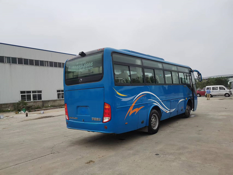 পরিবহনের জন্য 37টি আসন ইউটং বাস ZK6842D ফ্রন্ট ইঞ্জিন কোচ RHD স্টিয়ারিং ব্যবহার করা হয়েছে