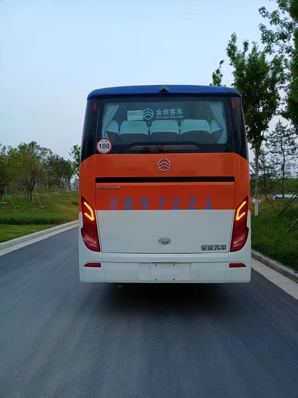51 আসনের Rhd রিয়ার ইঞ্জিন ব্যবহৃত কোচ বাস গোল্ডেন ড্রাগন XML6113 দুই দরজা ইউরো IV