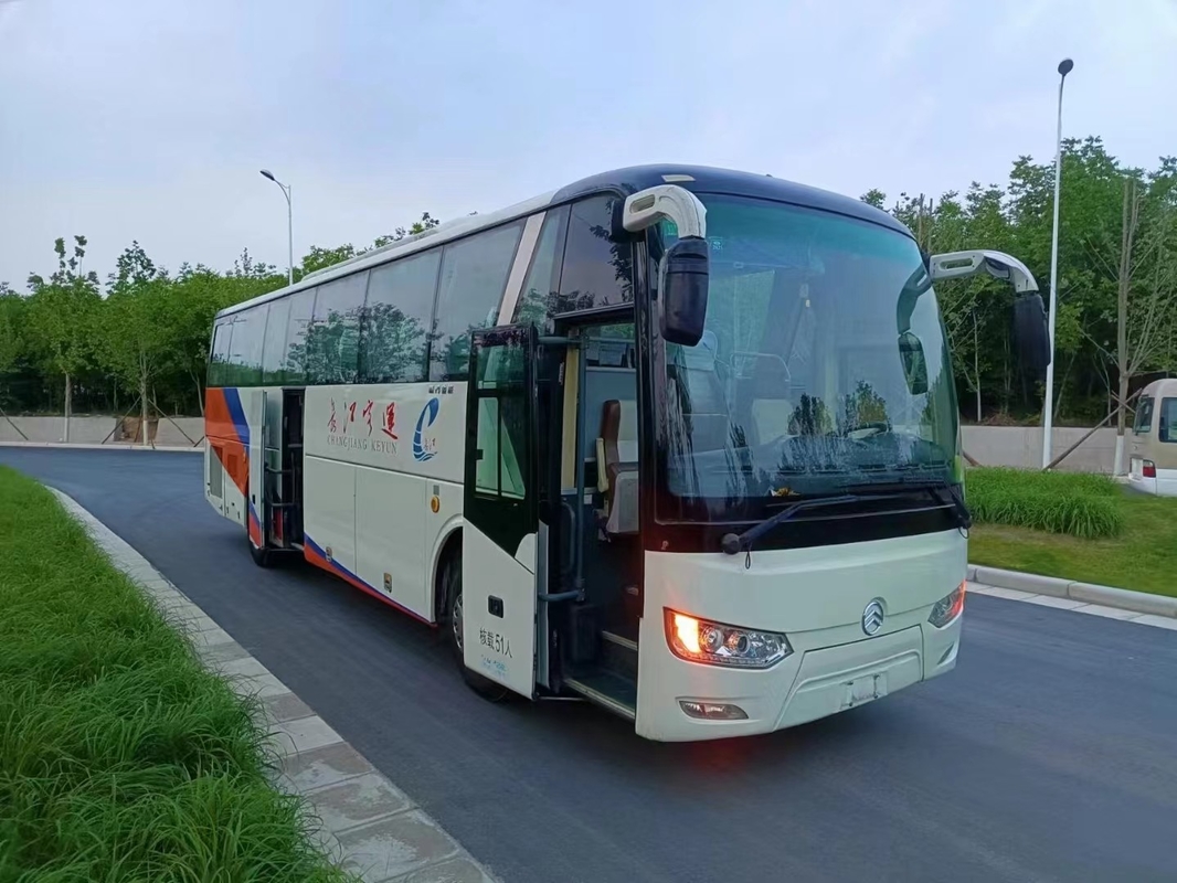 51 আসনের Rhd রিয়ার ইঞ্জিন ব্যবহৃত কোচ বাস গোল্ডেন ড্রাগন XML6113 দুই দরজা ইউরো IV