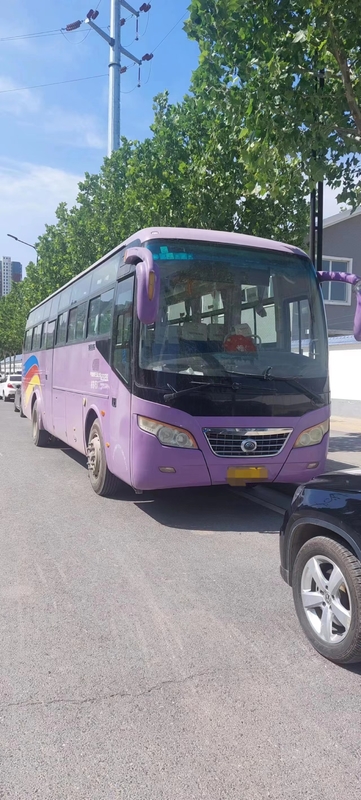 2014 সাল 45 আসন ব্যবহৃত Yutong বাস ZK6102D কোচ বাস সামনের ইঞ্জিন দুই দরজা LHD ডিজেল