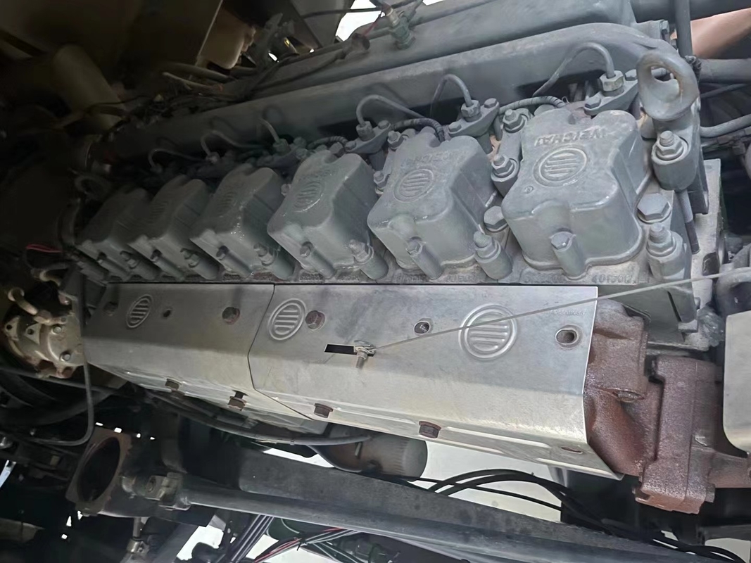 ব্যবহৃত 310hp শক্তিশালী ডিজেল জ্বালানী ফুল ড্রাইভ টিপার 3টি ডিফারেন্সিয়াল লক সহ 6X6 ডাম্প ট্রাক