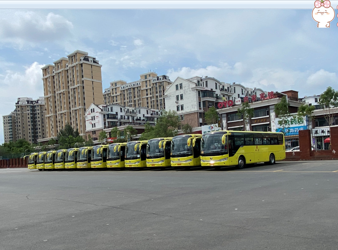 RHD / LHD উভয়ই উপলব্ধ ইউটং বাস 3+2 আসনের লেআউট ডিজেল 60 আসনের ইউটং কোচ