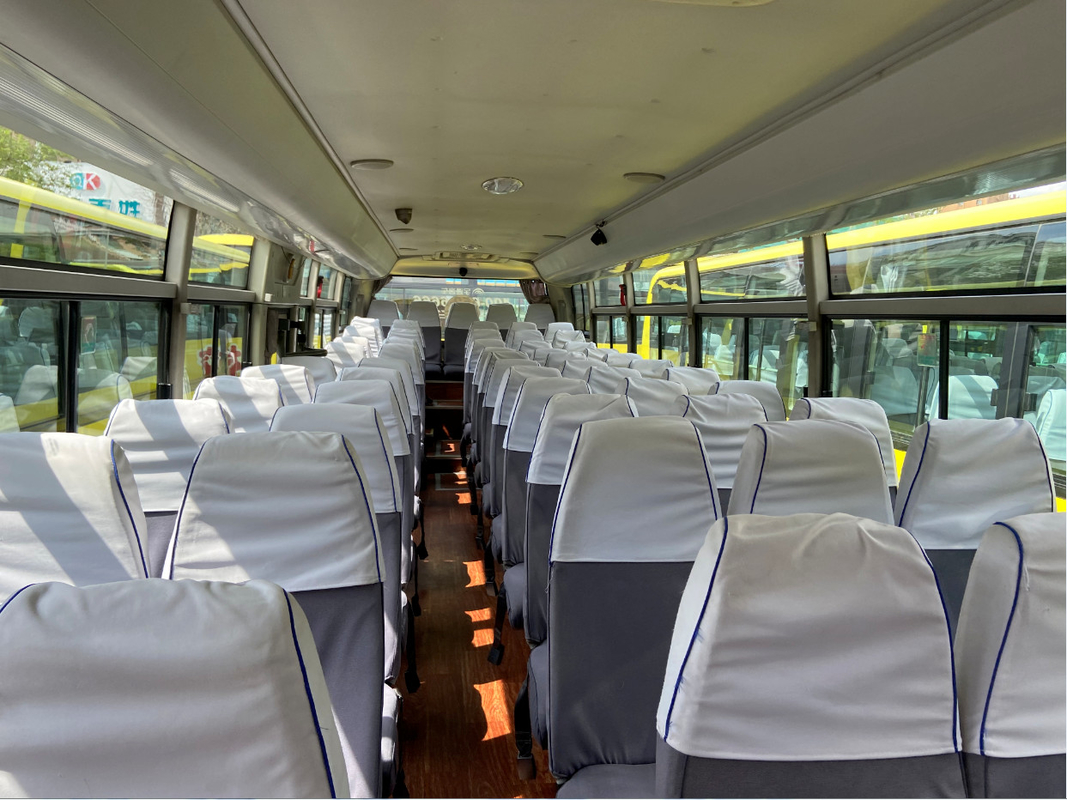 RHD / LHD উভয়ই উপলব্ধ ইউটং বাস 3+2 আসনের লেআউট ডিজেল 60 আসনের ইউটং কোচ