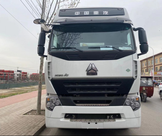 হেভি ডিউটি ​​10 ​​হুইলার HOWO A7 ট্রাক্টর Sinotruk 6x4 420hp ট্রাক্টর ট্রাক হেড