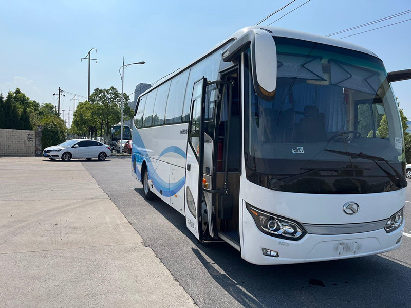 34টি আসন 2018 বছরে ব্যবহৃত কোচ বাস Kinglong XMQ6802 LHD স্টিয়ারিং পরিবহনের জন্য
