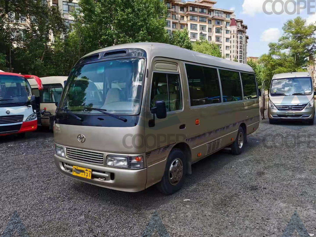23-29 আসন ব্যবহৃত টয়োটা বাস টয়োটা কোস্টার ব্যবহার করা বাস বিলাসবহুল অভ্যন্তরীণ সজ্জা সহ