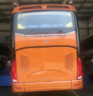 2021 বছর 53 আসনের নতুন আগমন Kinglong XMQ6127cy ডিজেল ইঞ্জিন RHD স্টিয়ারিং সহ নতুন কোচ বাস