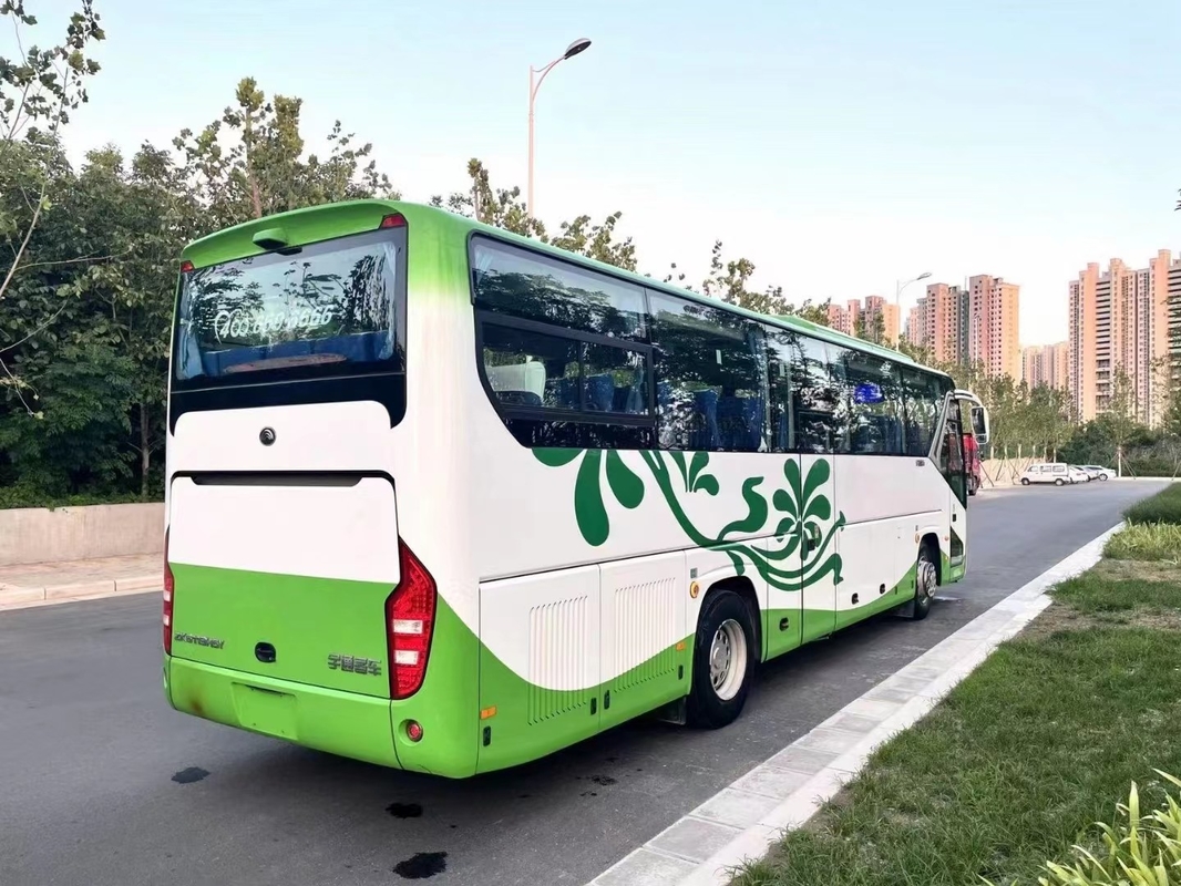 ট্যুর কোচ ইউটং বাস Zk6119 এর জন্য 80% নতুন ড্যাশবোর্ড 50 সিট ডিজেল ইঞ্জিন ব্যবহার করা হয়েছে