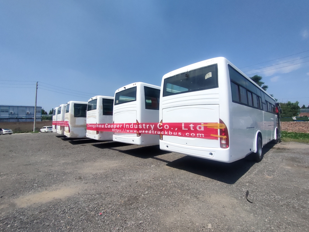 ডান হাতের ড্রাইভ ইউটং বাস Zk6116d F11 ব্যবহৃত সামনের ইঞ্জিন বাস 53 সিট দুটি দরজা সিল্ডিং উইন্ডো