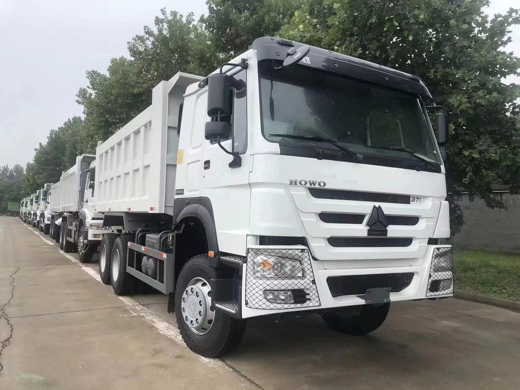 স্টক ইউরো II WD615.47 ইঞ্জিনে 371/375hp ব্যবহৃত ডাম্প টিপার ট্রাক বাম স্টিয়ারিং