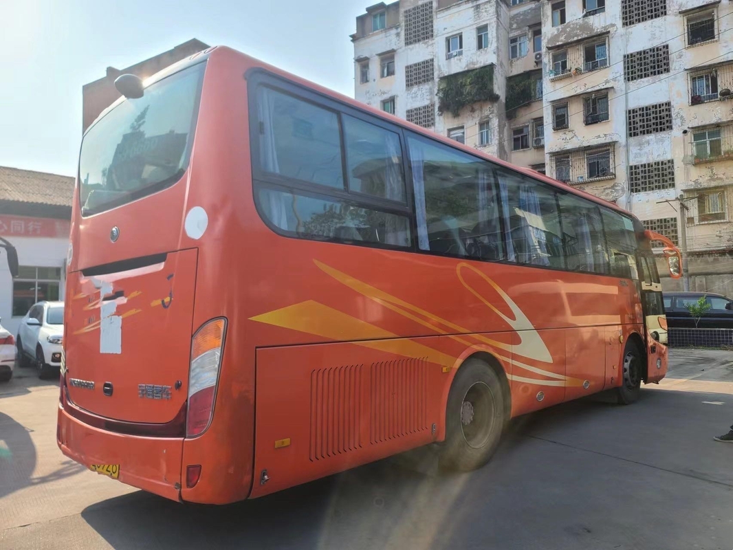 Zk6908 Yuchai ইঞ্জিন ব্যবহৃত Yutong শর্ট বাস এয়ার ব্যাগ সাসপেনশন 38 সিটার বাম স্টিয়ারিং