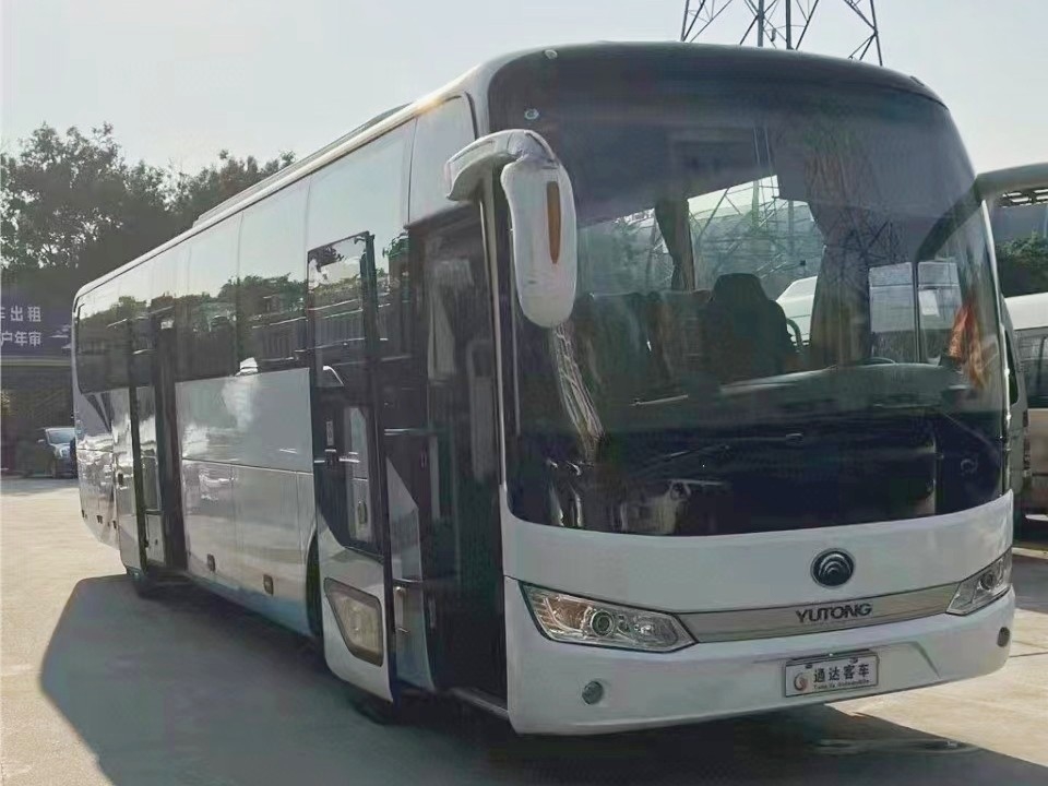 ব্যবহৃত ট্রানজিট বাস Yutong 55 সিটার ব্যবহৃত Rv বাস ZK6125 ডাবল ডোর এয়ার ব্যাগ সাসপেনশন