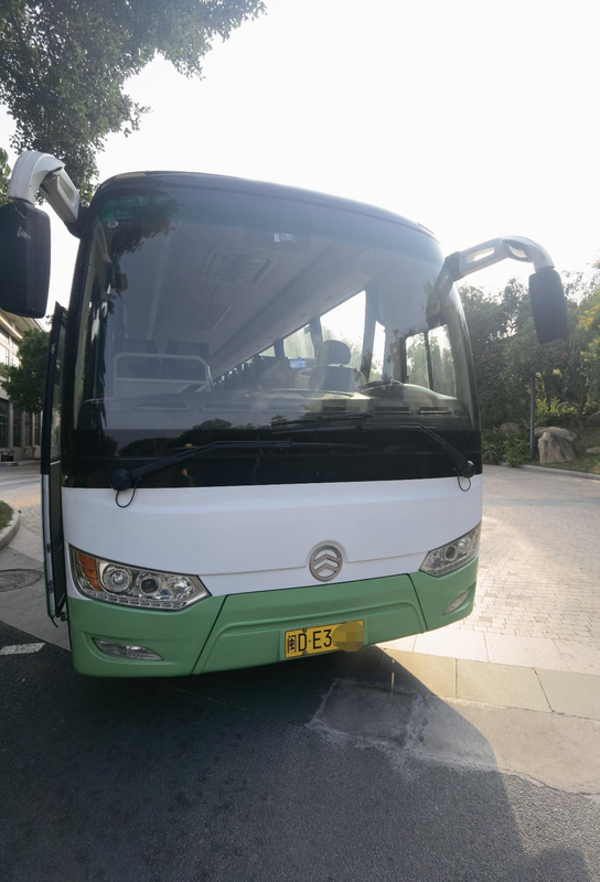 লাক্সারি কোচ বাস ব্যবহৃত কিংলং 50 আসনের Rhd Lhd যাত্রী পরিবহন ইউরো 3 ডিজেল বাস
