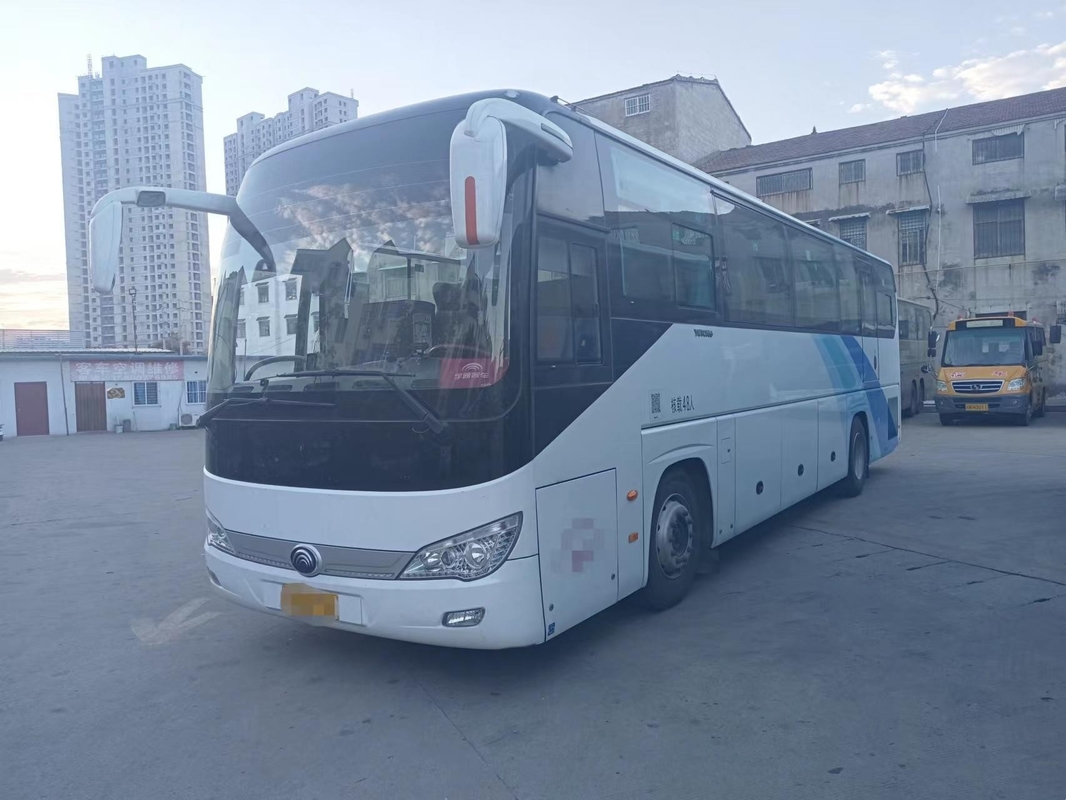 লাগেজ ব্যবহৃত বিলাসবহুল বাস 48 আসনের ZK6119 Yutong বাস যার মধ্য দরজার পিছনের ইঞ্জিন কোচ রয়েছে