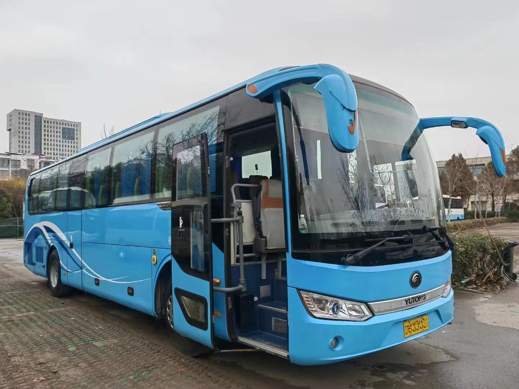 ব্যবহৃত কোচ বাস ডাবল গ্লাস Yutong Zk6115 60 আসনের Yuchai ইঞ্জিন দুটি দরজা শীতাতপ নিয়ন্ত্রিত