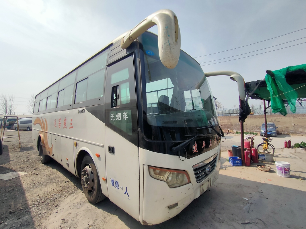 ব্যবহৃত কোচ বাস মিনি ভ্যান 43 সিটার ডান হাতের ড্রাইভ ইউটং লিফ স্প্রিং সাসপেনশন সহ শীতাতপনিয়ন্ত্রিত