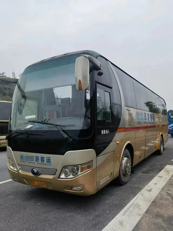 ব্যবহৃত কোচ ইউটং বাস ZK6110 51 আসন 2013 বছরের RHD স্টিয়ারিং ব্যবহৃত বিলাসবহুল বাস