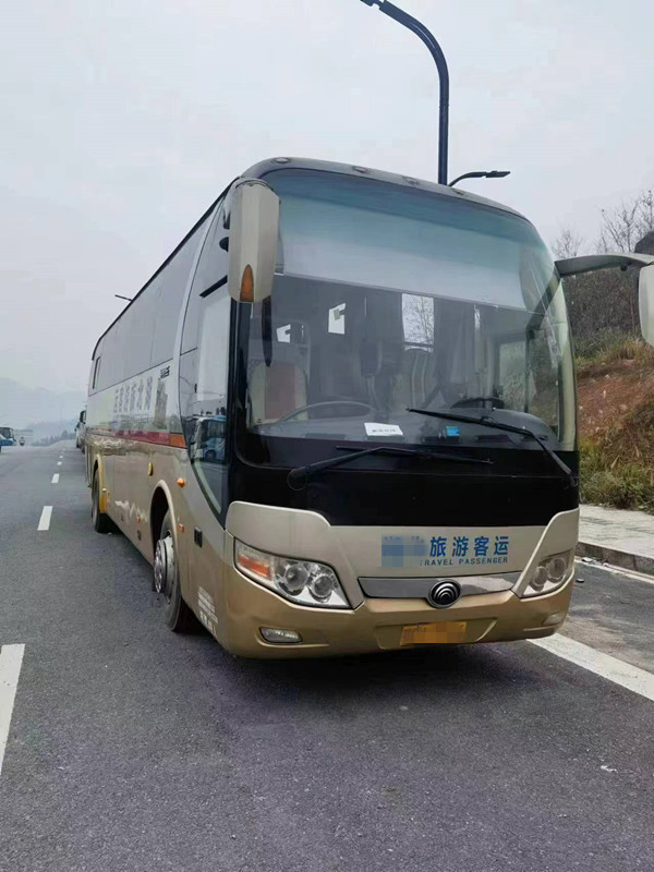 ব্যবহৃত কোচ ইউটং বাস ZK6110 51 আসন 2013 বছরের RHD স্টিয়ারিং ব্যবহৃত বিলাসবহুল বাস