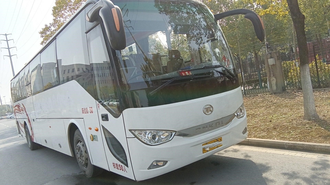 সেকেন্ড হ্যান্ড বাস ব্যবহৃত কোচ বাস ইউচাই ইঞ্জিন 50 আসনের ডাবল দরজা আনকাই HFF6129KDE5