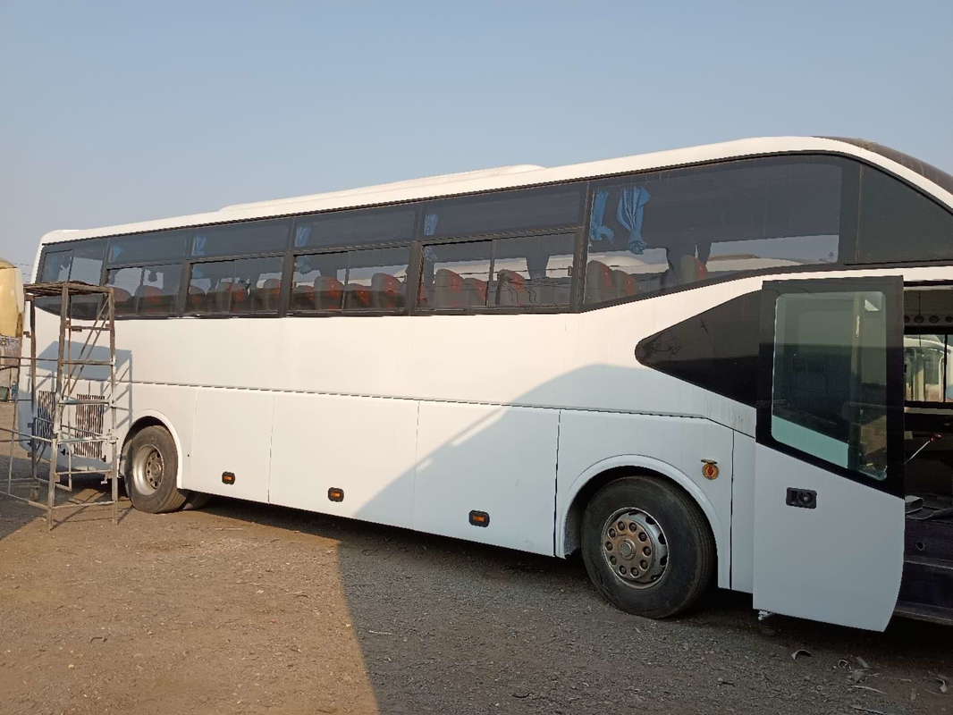 বিমানবন্দর শাটল বাস 55 আসন ব্যবহৃত Yutong ZK6127 ব্যবহৃত কোচ বাস 2016 বছরের বিমানবন্দর কোচ
