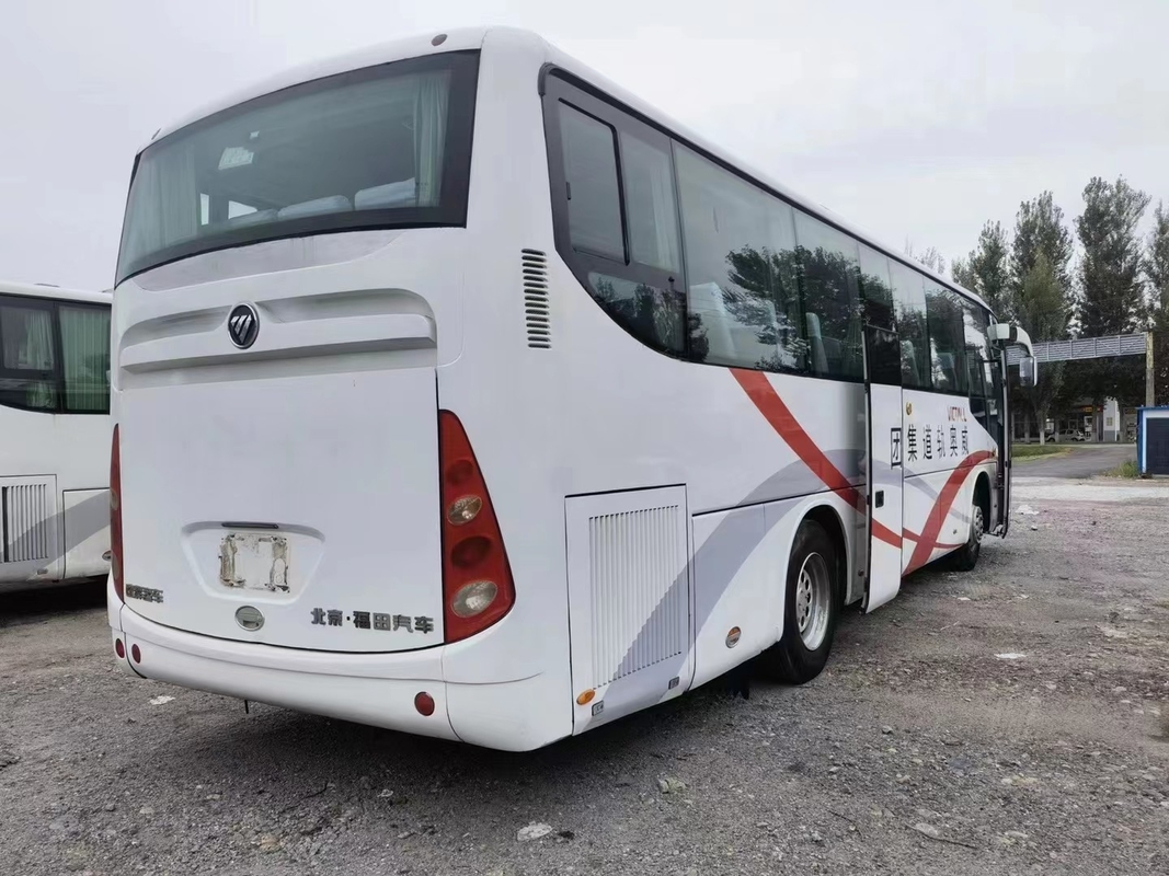 ব্যবহৃত ভ্রমণ বাস ব্যবহৃত ফোটন বাস BJ6103 Weichai ইঞ্জিন 55 আসন 2+3 লেআউট সাদা রঙ