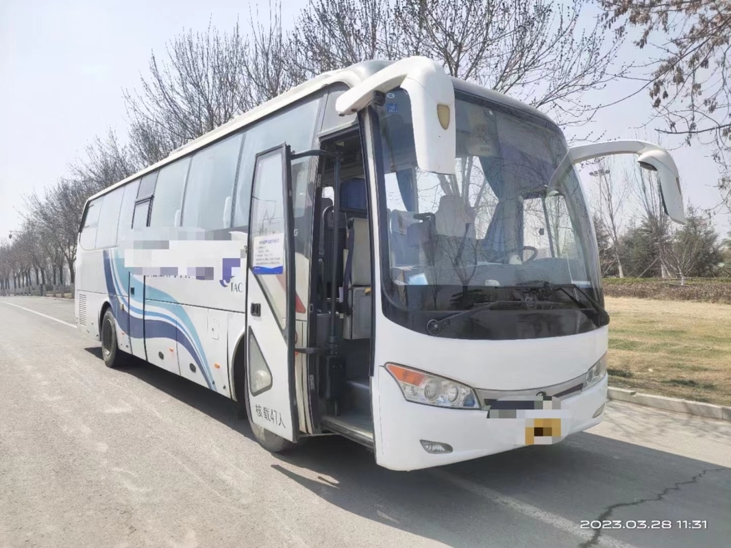 দ্বিতীয় হ্যান্ড বাস 10.5 মিটার সিলিং উইন্ডো মধ্য যাত্রী দরজা 47 আসনের এয়ার কন্ডিশনার ব্যবহৃত কিংলং বাস XMQ6101