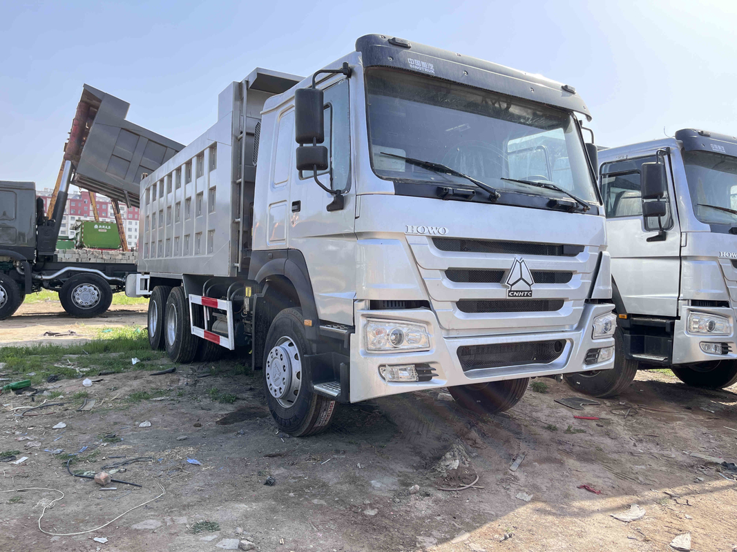 ব্যবহৃত Howo ট্রাক 8 মিটার 380hp 6 সিলিন্ডার ডিজেল ইঞ্জিন EURO III 10 চাকার 6×4 Howo ডাম্প ট্রাক ZZ3257