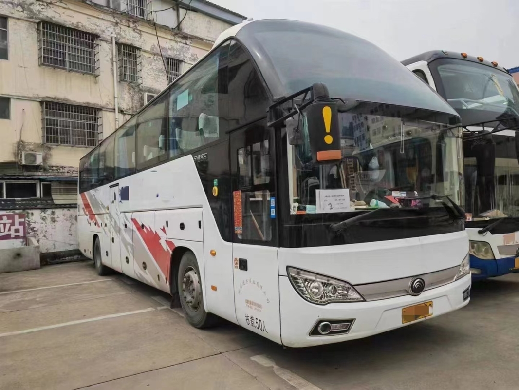 ব্যবহৃত কোচ বাস 12 মিটার 2 উইন্ডশীল্ড মধ্য দরজা 50 সিট এয়ার কন্ডিশনার রিয়ার ইঞ্জিন ইউটং বাস ZK6122