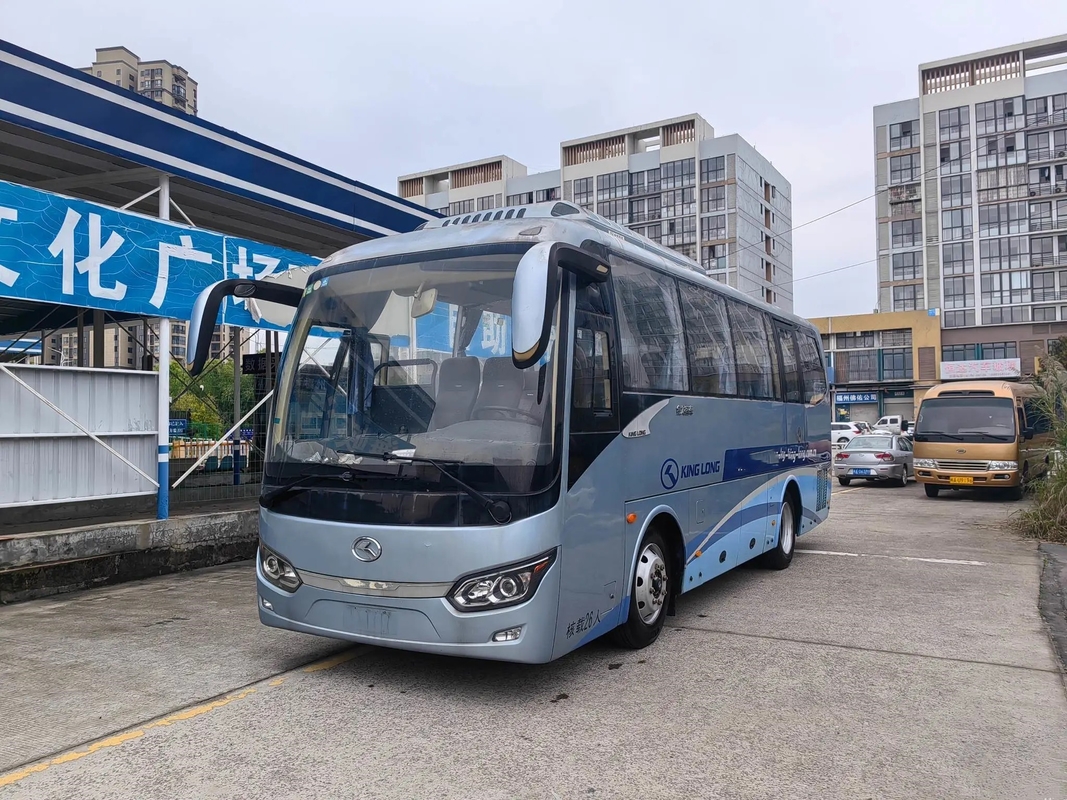 ব্যবহৃত শাটল বাস 26 আসন সিলিং উইন্ডো 8.5 মিটার 220hp ইঞ্জিন ম্যানুয়াল ট্রান্সমিশন Kinglong বাস XMQ6859