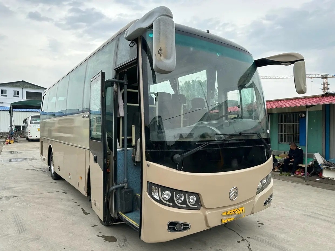 ব্যবহৃত Rv কোচ গোল্ডেন ড্রাগন XML6897 EURO IV 41 আসনের বাম হাতের ড্রাইভ ইউচাই ইঞ্জিন লাগেজ বগি