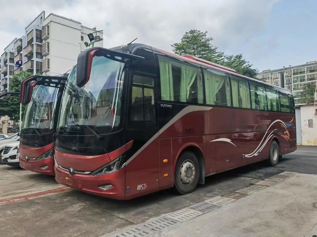 ব্যবহৃত ট্রানজিট বাস 2021 বছরের Yuchai ইঞ্জিন 310hp 52 আসনের ডিস্ক ব্রেক এয়ারব্যাগ সাসপেনশন 2 দরজা ইয়াং টং ZK6117