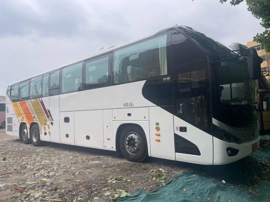 সেকেন্ড হ্যান্ড বাস ডাবল ডেফ বড় লাগেজ কম্পার্টমেন্ট 48 সিট উইচাই ইঞ্জিন সহ A/C ব্যবহৃত ট্যুর বাস ZK6137