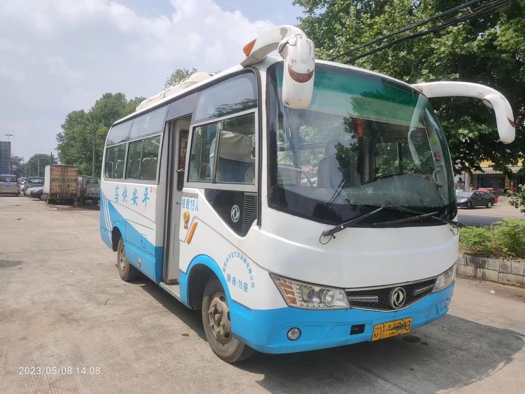 ব্যবহৃত শাটল ভ্যান ফ্লোডিং ডোর 19 আসন সাদা রঙের 6 মিটার সামনের ইঞ্জিন A/C সেকেন্ড হ্যান্ড ডংফেং বাস EQ6608