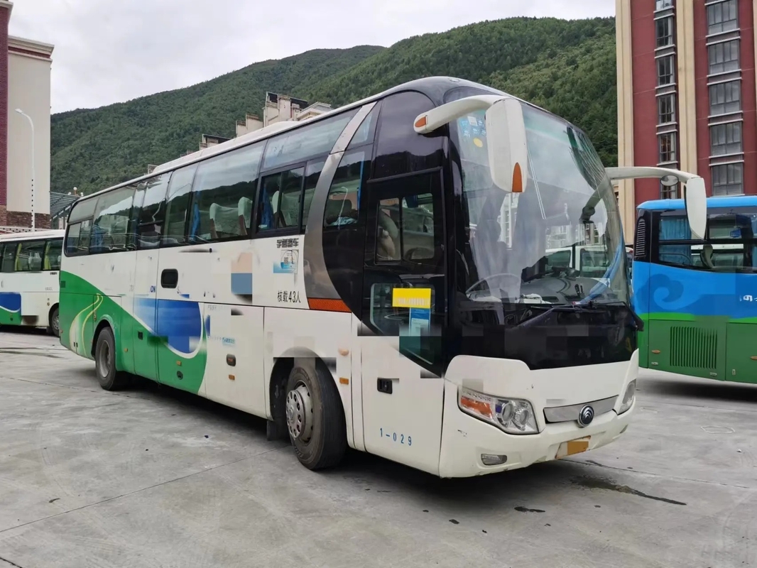 ব্যবহৃত বাস কোচ 43 আসনের EURO IV এয়ারব্যাগ সাসপেনশন ইউচাই ইঞ্জিন 310hp ২য় হ্যান্ড ইউটং বাস ZK6110 LHD/RHD
