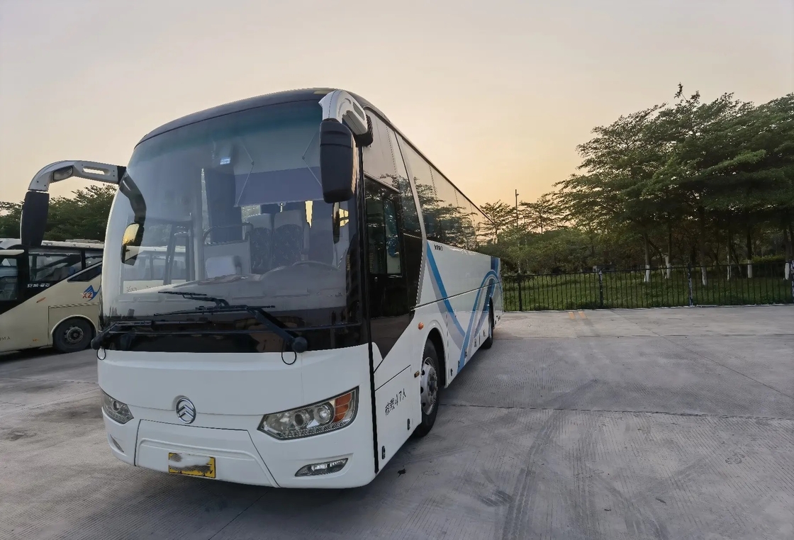 ব্যবহৃত বিলাসবহুল কোচ 2 দরজা 80% নতুন 47 আসন 2য় গোল্ডেন ড্রাগন বাস XML6102 Yuchai ইঞ্জিন 6 A/C সহ সিলিডার
