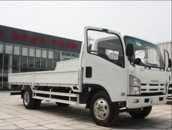 ব্যবহৃত হালকা ট্রাক ISUZU লরি ট্রাক মাল্টি লিফ স্প্রিংস লোড 10 টন বাম হাতের ড্রাইভ হালকা কার্গো ট্রাক