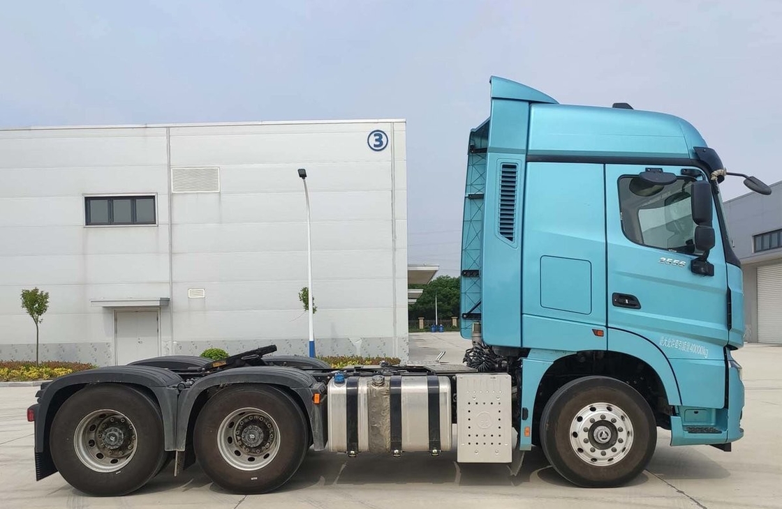 Zf গিয়ারবক্স Amt 560hp ব্যবহৃত জ্বালানী তেল ট্রাক Beiben হর্স হেড 6 * 4 ড্রাইভ মোড 3 অক্ষ