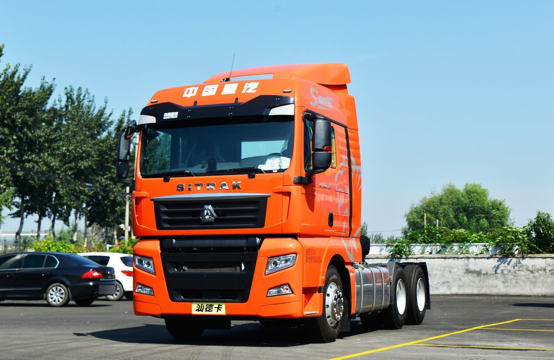 ট্র্যাক্টর ট্রাক 6 * 4 ভারী দায়িত্ব Sinotruck SITRAK G7 উচ্চ ছাদ 480hp AMT পাতা স্প্রিং