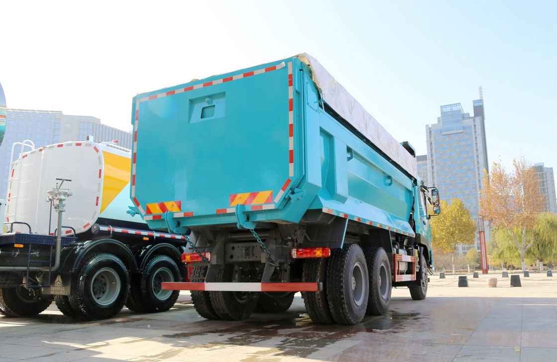 সিনো মাইনিং ট্রাক 380hp ইনলাইন ছয় সিলিন্ডার 8.7 মিটার লম্বা 6 * 4 স্টিয়ার D78 এলএইচডি / আরএইচডি