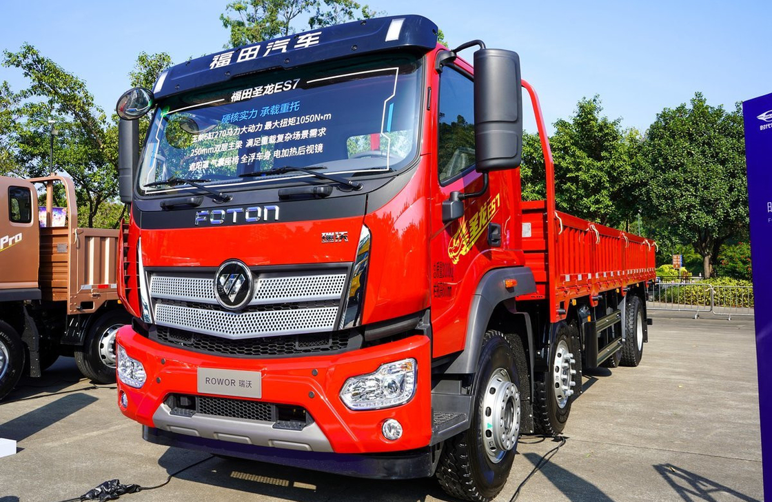 ব্যবহৃত সিনো কার্গো ট্রাক ইউচাই ইঞ্জিন 270hp 8 * 2 ড্রাইভ মোড 2 সিট একক ঘুমন্ত