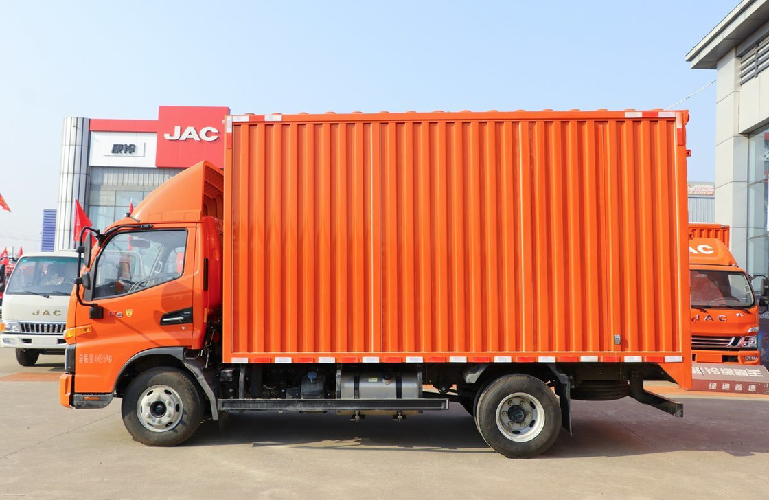 হালকা ট্রাক ব্যবহৃত লোডিং 8 টন JAC V6 ম্যানুয়াল একক অক্ষ 300L ক্ষমতা তেল ট্যাঙ্কার