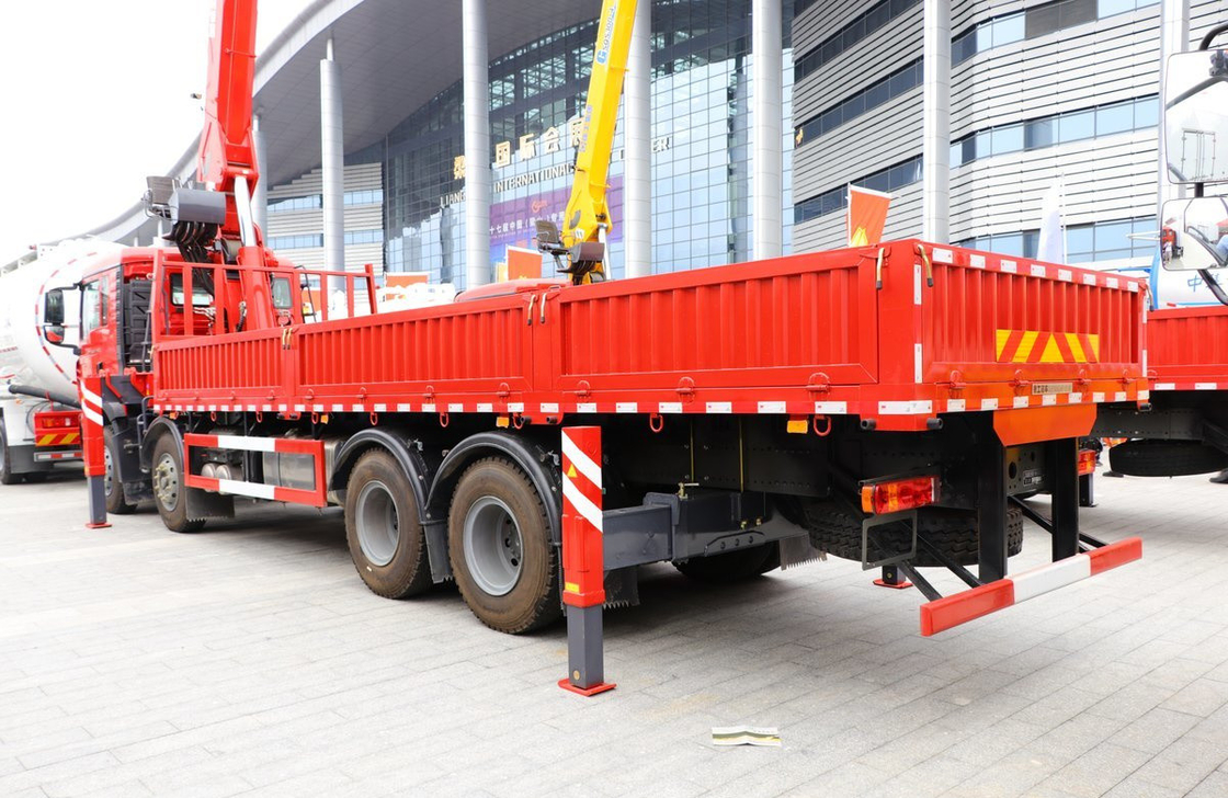 8x4 ট্রাক ক্রেন মাউন্ট করা চীনা ব্র্যান্ড হুও 350hp ওয়েচাই ইঞ্জিন এক্সসিএমজি আর্ম শক্তিশালী শক্তি