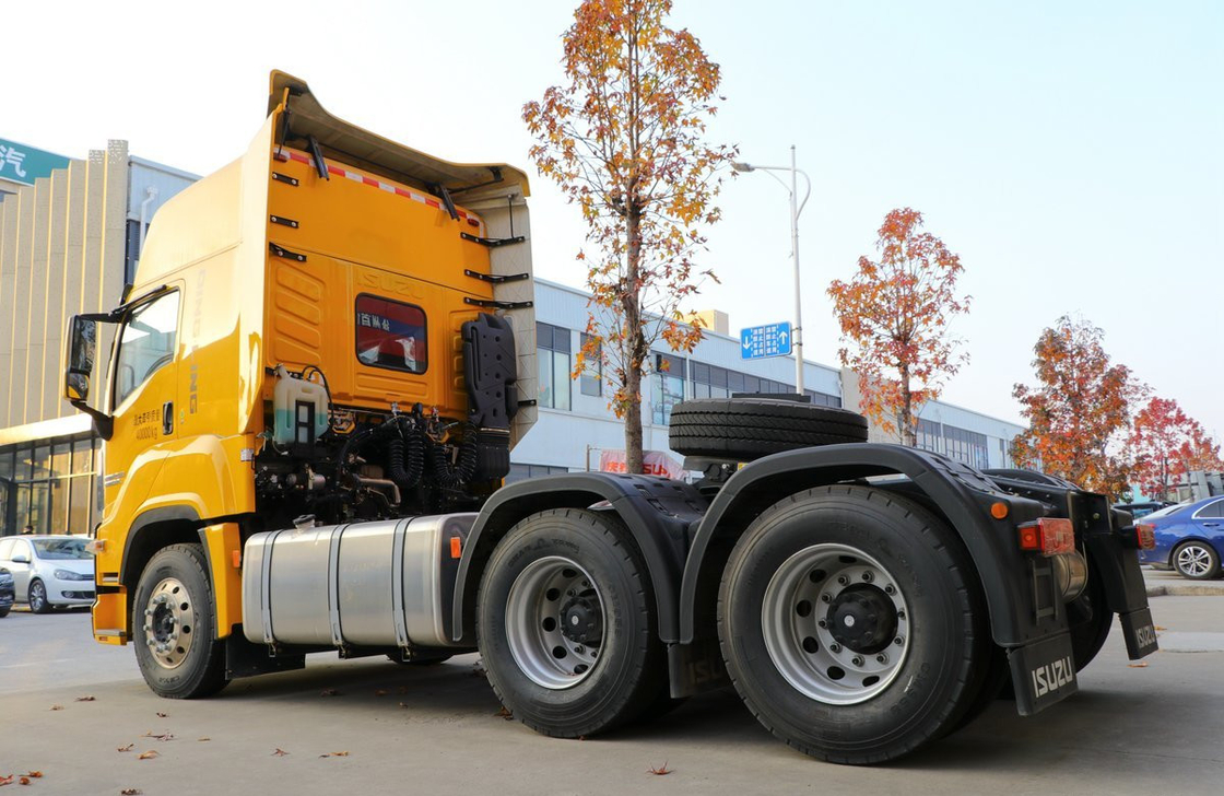 ব্যবহৃত ট্রাক ট্র্যাক্টর ইউনিট 460hp শক্তিশালী Egine ZF গিয়ারবক্স ইসুজু প্রাইম মুভার উচ্চ ছাদ ক্যাব