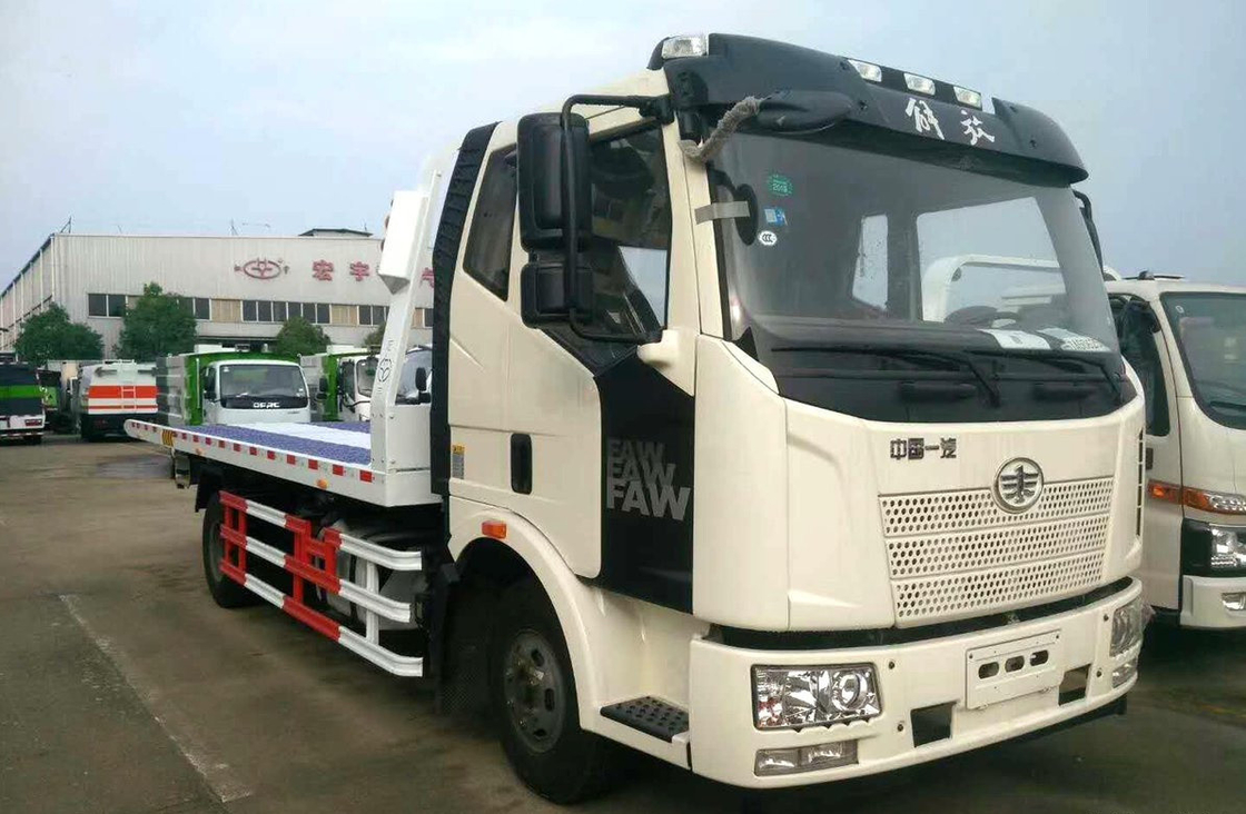 Wrecker ট্যাগ ট্রাক বিছানা FAW J6L মডেল একক অক্ষ 6 চাকার 160hp লোডিং 3.5 টন LHD