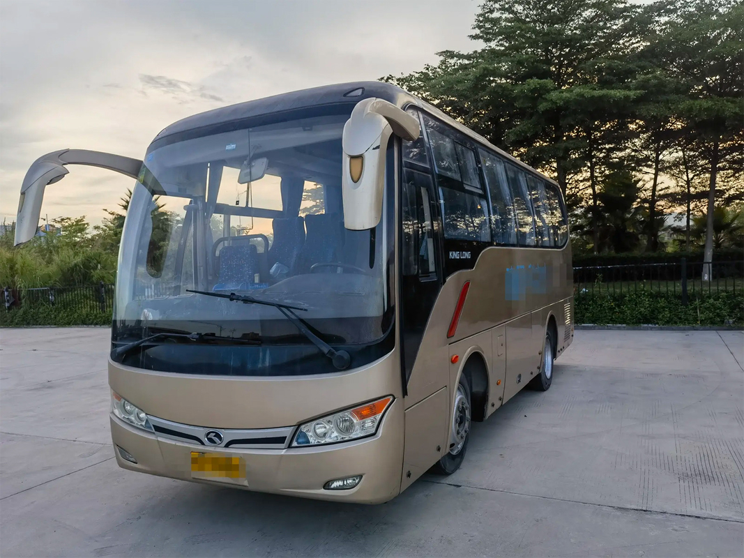 XMQ6759 ইউরো 4 স্ট্যান্ডার্ড 7.5 মিটার বাম-হ্যান্ড ড্রাইভ ডিজেল ইঞ্জিন কিংলং ব্যবহৃত যাত্রীবাহী বাস