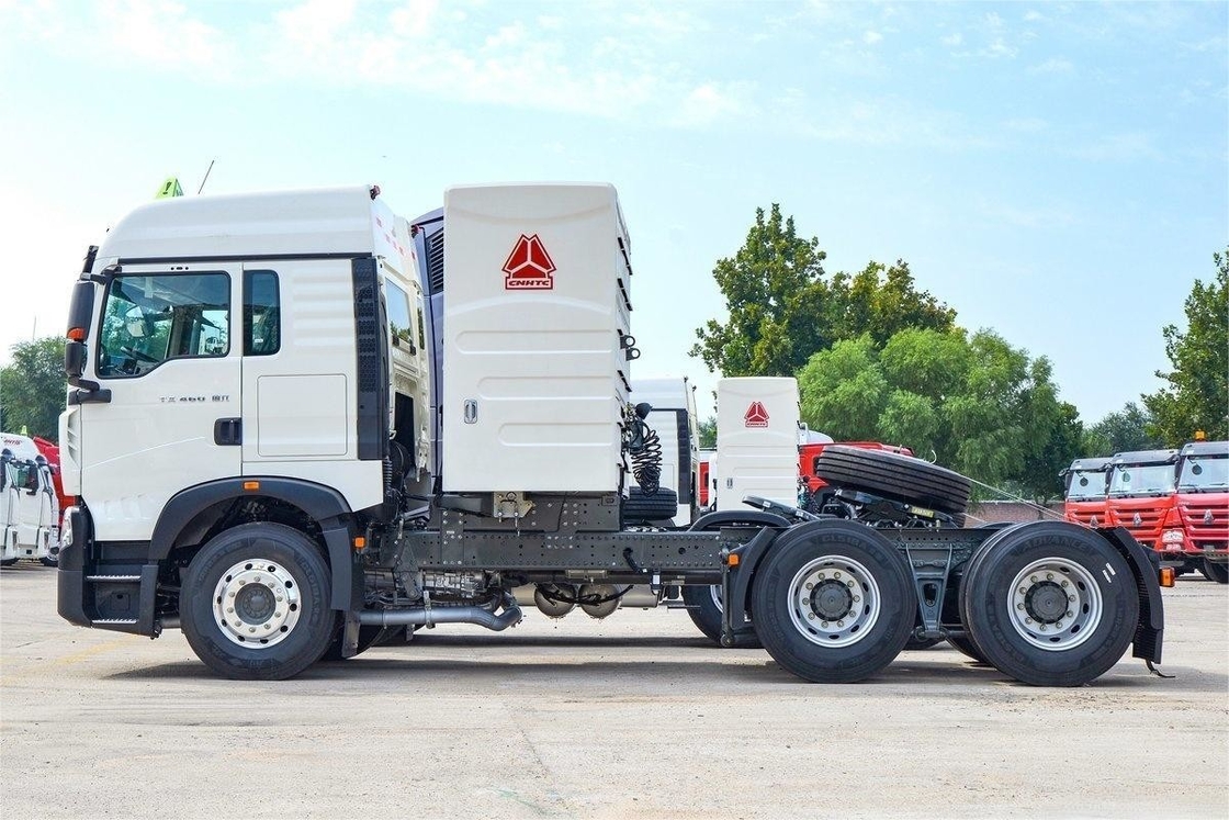 HOWO ভারী ট্রাক 460HP 6X4 সিএনজি বিপজ্জনক পণ্য ট্র্যাক্টর জাতীয় VI পিছনের আটটি চাকার