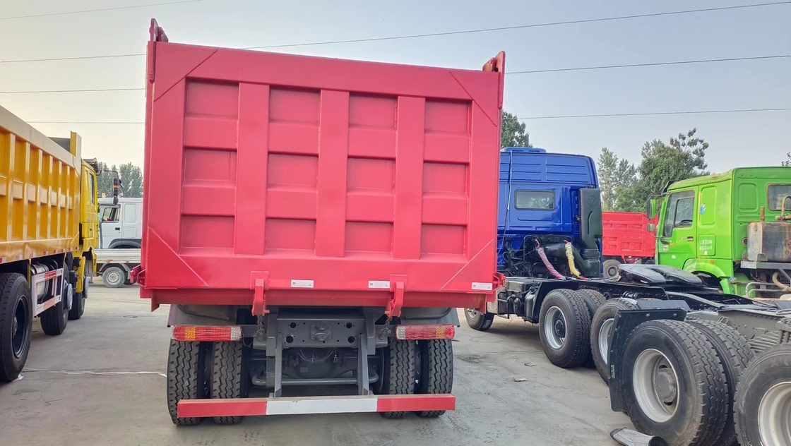 হাও ডাম্প ট্রাক ব্যবহৃত দেড় সারির কেবিন সিনোট্রাক টিপার 20cbm বক্স 380hp ইউরো 2 নির্গমন