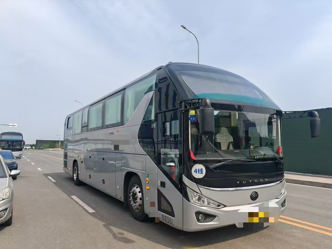 কোচ ইউটোং বাস 2nd ZK6120 মডেল এয়ারব্যাগ হাইওয়ে যাত্রী পরিবহন 50 আসন 2021 বছর হজ যানবাহন