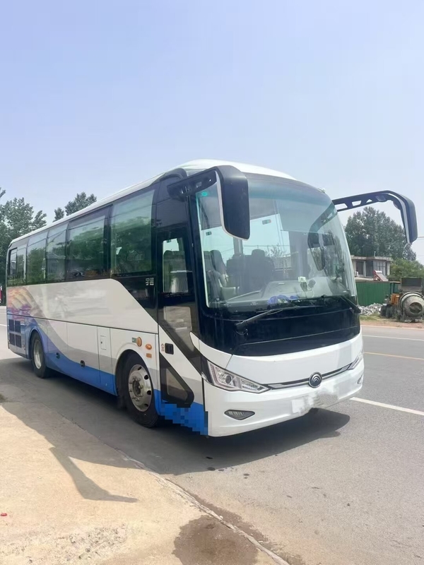 বিলাসবহুল অভ্যন্তর সহ ডিজেল ব্যবহৃত বাস ZK6907H6Y1 17 চামড়া আসন গির্জা / এনজিও পরিষ্কার ড্যাশবোর্ড