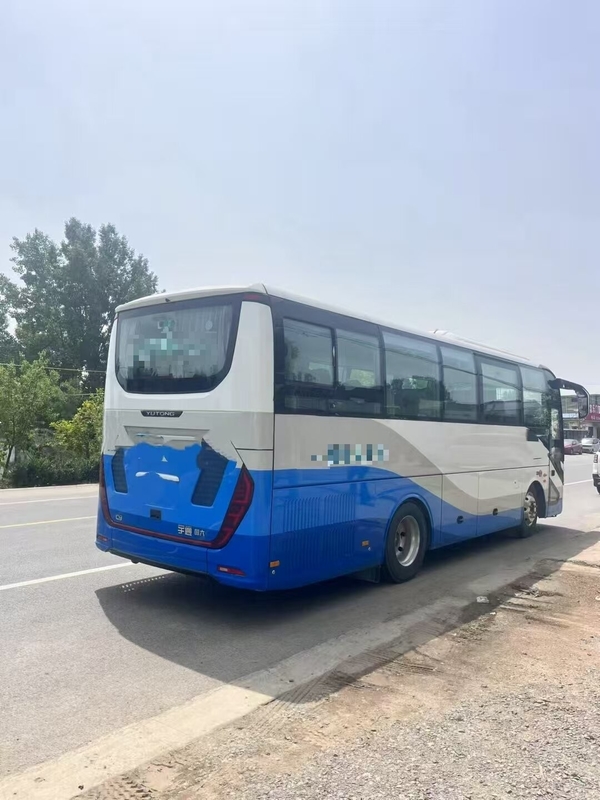 বিলাসবহুল অভ্যন্তর সহ ডিজেল ব্যবহৃত বাস ZK6907H6Y1 17 চামড়া আসন গির্জা / এনজিও পরিষ্কার ড্যাশবোর্ড